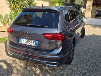 Volkswagen Tiguan Allspace PERFETTA IN OGNI SUO PARTICOLARE Blu/Azzurro usata Casarano