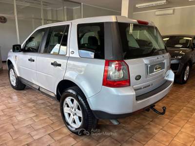 Land Rover Freelander 2.2 td4 HSE*GANCIO TRAINO Grigio usata Carvico