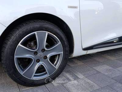 Renault Clio Clio IV 5p 1.5 dci Costume National 75cv Bianco usata Pescantina