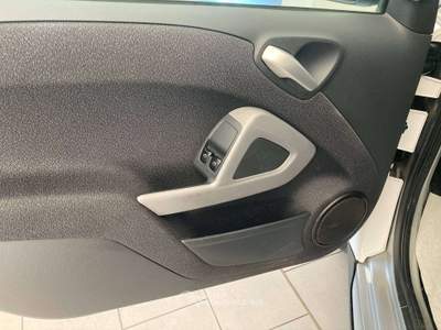 Smart ForTwo Fortwo II 2007 1.0 mhd Passion 71cv UNIPRO Bianco usata Villasanta