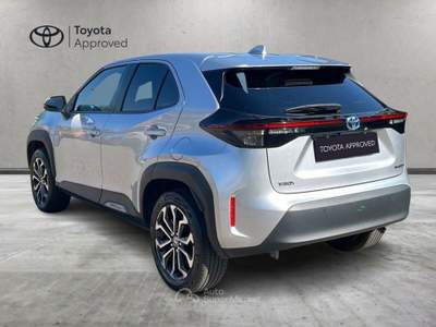 Toyota Yaris Cross 1.5H (116 CV) E-CVT Trend Argento usata Civate