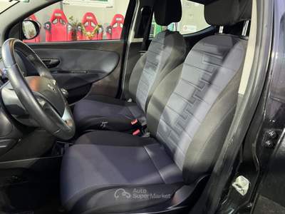 Lancia Ypsilon Ypsilon 1.0 FireFly 5 porte S&S Hybrid Gold Plus Nero usata Nocera Inferiore
