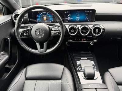 Mercedes-Benz Classe A A 180 d Automatic Business Extra Grigio usata Nocera Inferiore