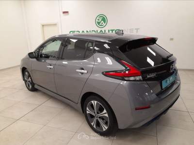 Nissan Leaf II e+ Tekna 62kWh 217cv Argento usata Alessandria