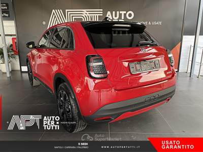 Fiat 600 600 1.2 hybrid La Prima 110cv auto Rosso usata Carrara