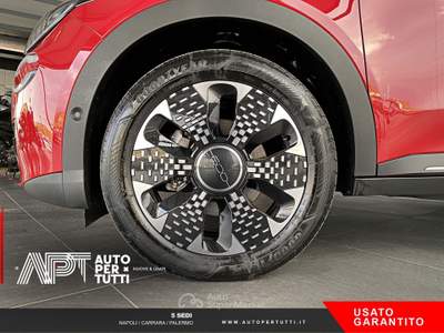 Fiat 600 600 1.2 hybrid La Prima 110cv auto Rosso usata Carrara