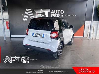 Smart ForTwo Fortwo 0.9 t. Prime 90cv twinamic my19 Bianco usata Napoli