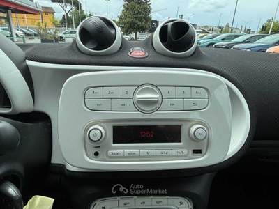 Smart ForFour II 2015 1.0 Passion 71cv Rosso usata Roma