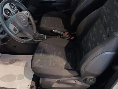 Opel Corsa Corsa 1.3 CDTI 75CV F.AP. 3 porte Elective Bianco usata Cornaredo
