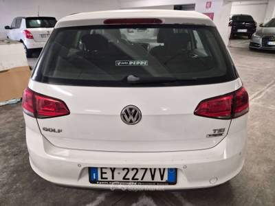 Volkswagen Golf Golf VII 5p 1.2 tsi Trendline 85cv Bianco usata Pisa