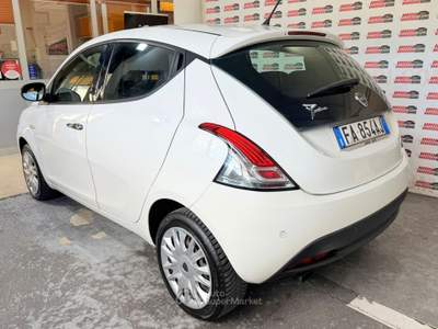 Lancia Ypsilon 16V 95 CV 5 porte S&S Gold Bianco usata San Giuseppe Vesuviano