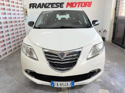 Lancia Ypsilon 16V 95 CV 5 porte S&S Gold Bianco usata San Giuseppe Vesuviano
