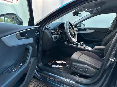 Audi A4 /163 CV S tronic Business Advanced Grigio usata Prato