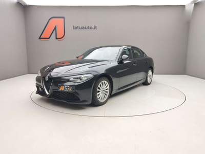 Alfa Romeo Giulia 2.2 TD 160CV SUPER BUSINESS AT8 Nero usata Voghera