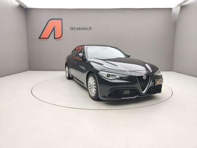 Alfa Romeo Giulia 2.2 TD 160CV SUPER BUSINESS AT8 Nero usata Voghera