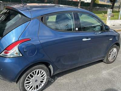 Lancia Ypsilon 5 porte S&S Hybrid Alberta Ferretti Grigio usata PARMA