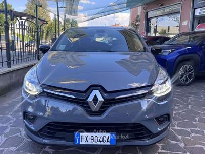 Renault Clio 0.9 tce Moschino Intens 75cv 79000 Km Grigio usata Lesmo