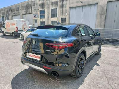 Alfa Romeo Stelvio 2.2 t Sprint Q4 190cv auto Nero usata Cassina de' Pecchi