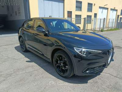 Alfa Romeo Stelvio 2.2 t Sprint Q4 190cv auto Nero usata Cassina de' Pecchi