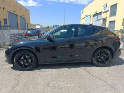 Alfa Romeo Stelvio 2.2 t Sprint Q4 190cv auto Nero usata Cassina de' Pecchi