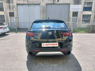 Alfa Romeo Stelvio 2.2 t Sprint Q4 190cv auto Nero usata Cassina de' Pecchi