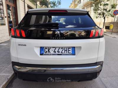 Peugeot 3008 BlueHDi 130CV EAT8 Allure Pack NAVI Bianco usata CORATO