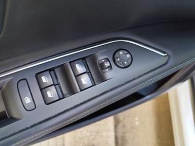 Peugeot 3008 BlueHDi 130CV EAT8 Allure Pack NAVI Bianco usata CORATO
