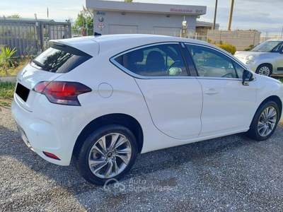 DS Automobiles DS 4 Ds DS4 4 1.6 e-HDi 115 airdream CMP6 So Chic Bianco usata Roma