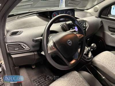 Lancia Ypsilon 1.0 Hybrid 70 cv Silver Plus - Neopatentati PROMO Grigio usata Este