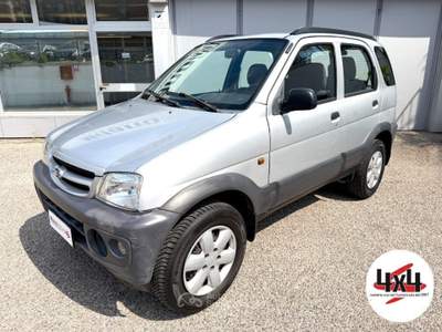 Daihatsu Terios 1.3i 16V cat 4WD SX Argento usata Cinisello Balsamo