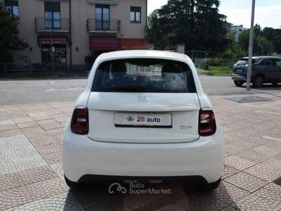 Fiat 500 3+1 42 kWh Icon Bianco usata Nova Milanese