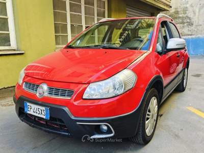 Fiat Sedici 1.6 16V 4x4 Experience GPL Rosso usata Genova