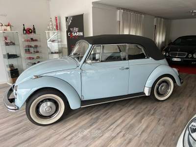 Volkswagen Maggiolino Cabrio Vetro Piatto Blu/Azzurro usata Spinea