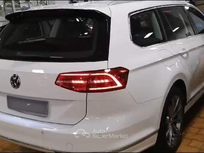 Volkswagen Passat Modello executive vero affare Bianco usata Casamassima