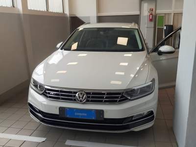 Volkswagen Passat Modello executive vero affare Bianco usata Casamassima
