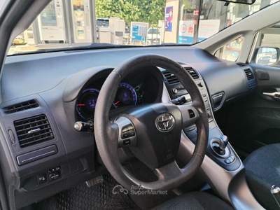 Toyota Auris Toyota Auris Auris 5p 1.8 hsd Bianco usata San Michele Appiano
