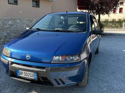 Fiat Punto punto tenuta molto bene, meccanica buonissima  Blu/Azzurro usata Farra di Soligo