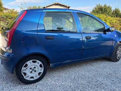 Fiat Punto punto tenuta molto bene, meccanica buonissima  Blu/Azzurro usata Farra di Soligo