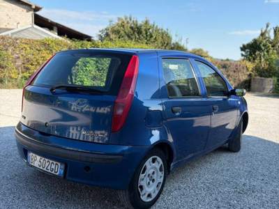 Fiat Punto punto tenuta molto bene, meccanica buonissima  Blu/Azzurro usata Farra di Soligo