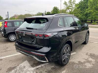 Volkswagen Tiguan DSG 4MOTION R-L usata Modena