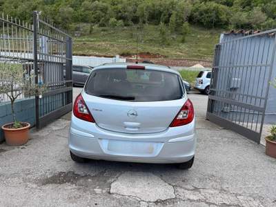 Opel Corsa PORTE Club usata Prevalle