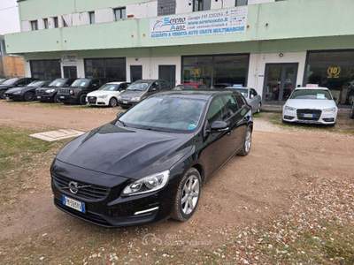 Volvo V60  D2 Summum usata Pesaro