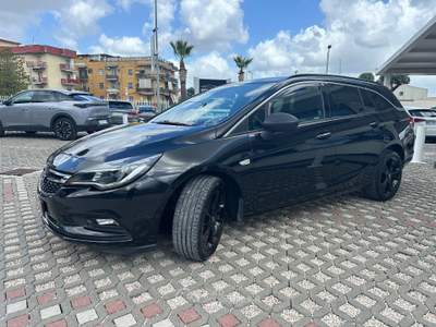 Opel Astra Start&Stop Sports Tourer Nero usata Sant'Anastasia