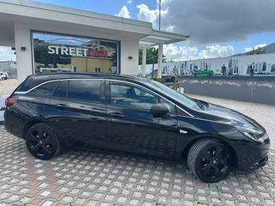 Opel Astra Start&Stop Sports Tourer Nero usata Sant'Anastasia