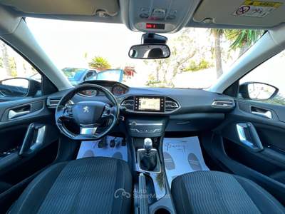 Peugeot 308 S&S SW Allure Nero usata Sannicola