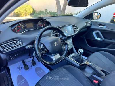 Peugeot 308 S&S SW Allure Nero usata Sannicola