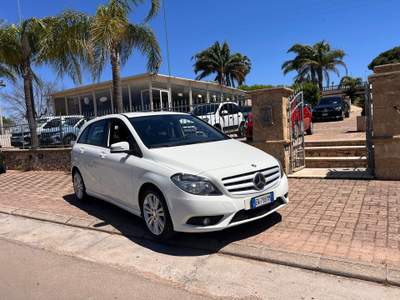 Mercedes-Benz Classe A A 160 180 CDI Automatic Executive Bianco usata Sannicola