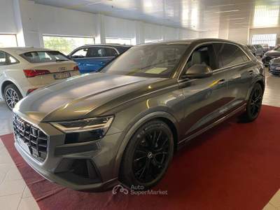 Audi Q8 286 CV quattro tip Sport Sedili Guscio Grigio usata Gozzano