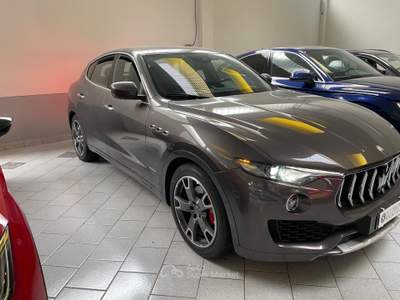 Maserati Levante Diesel AWD Gransport Adaptive Telec. Grigio usata Gozzano