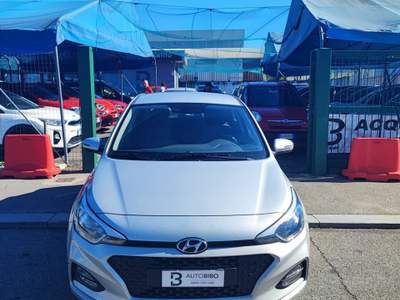 Hyundai i20 5 porte Connectline Argento usata Torino